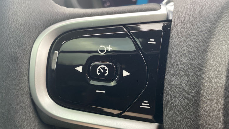 Volvo XC90 2.0 B5P Ultra Dark 5dr AWD Geartronic Petrol Estate